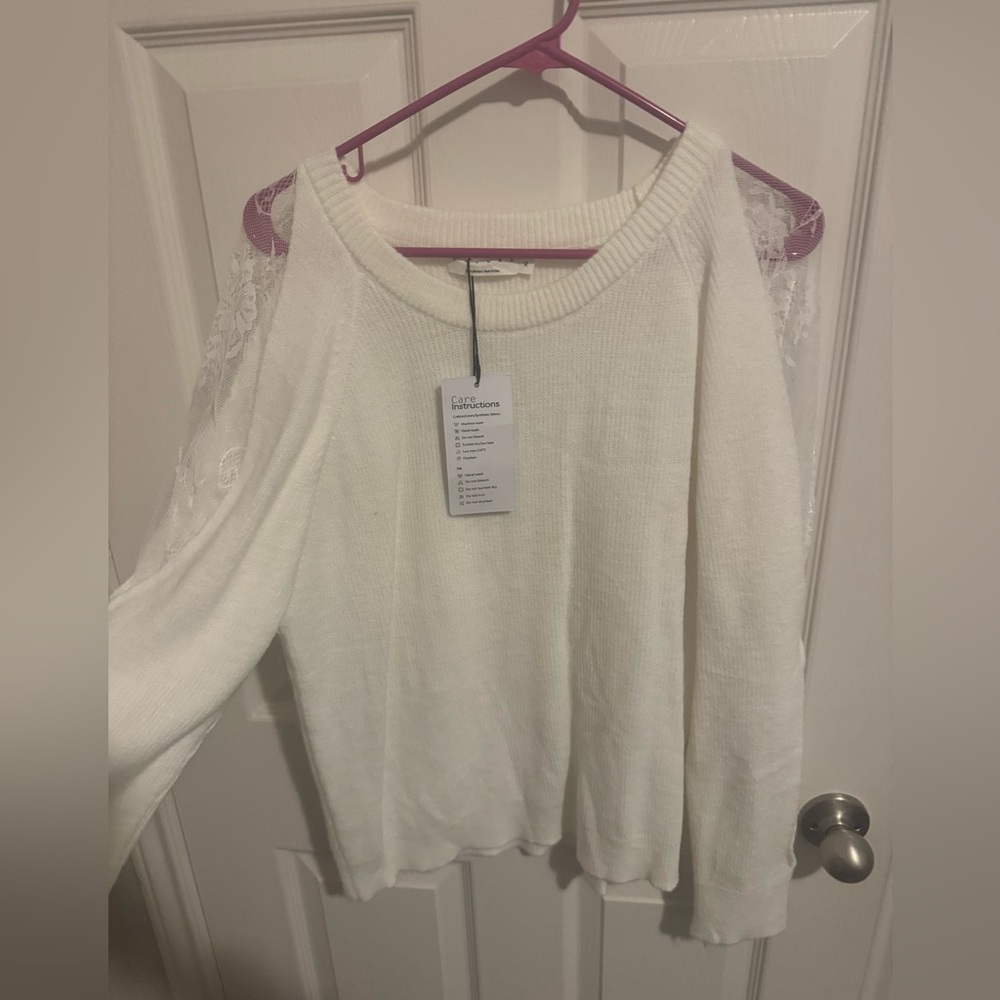 Exlura White Sweater NWT in XL